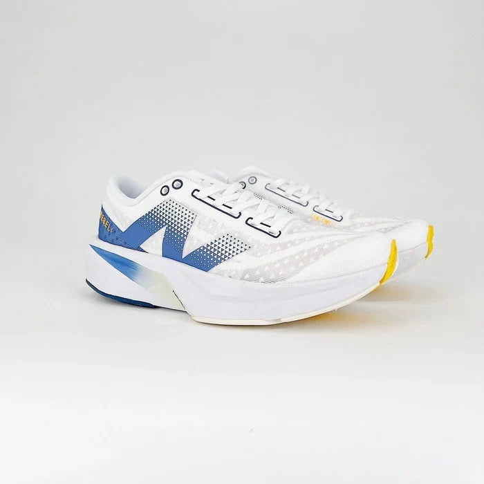 New Balance FuelCell Rebel V4 - Branco/Azul