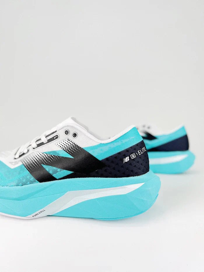 Tênis New Balance Fuelcell Supercomp Elite V4 - Turquesa/Preto