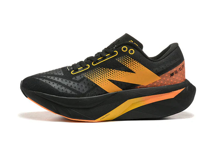 Tênis New Balance Fuelcell Supercomp Elite V4 - Preto/Laranja