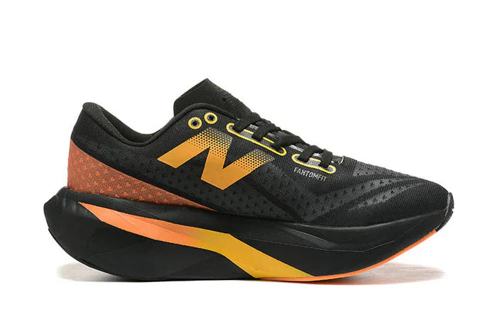 Tênis New Balance Fuelcell Supercomp Elite V4 - Preto/Laranja