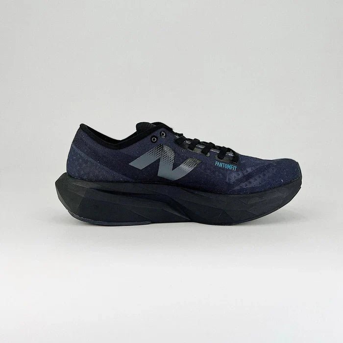 New Balance FuelCell Rebel V4 - Preto